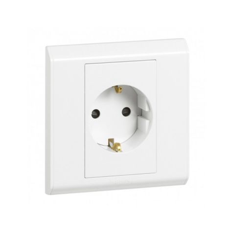 Legrand Belanko - 1G Bs 13A Sp Switched + Neon  